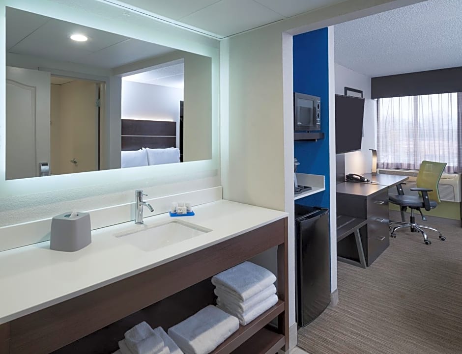 Holiday Inn Express Rochester - Greece By IHG