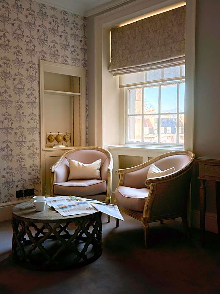 The Queensberry Hotel