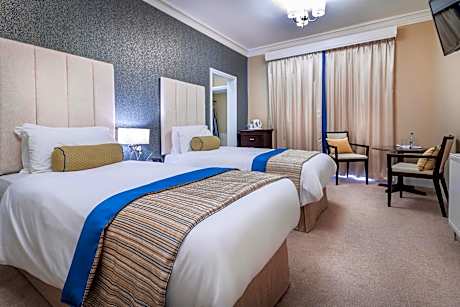Superior Double Room with Two Single Beds - Non-Smoking