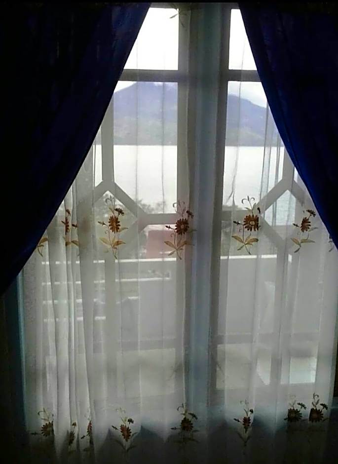 OYO 93241 Hotel Puri Azzura Danau Ranau Near Danau Ranau Pusri