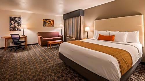 Best Western Plus Colony Inn
