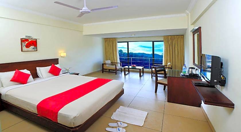 Clouds Valley Leisure Hotel