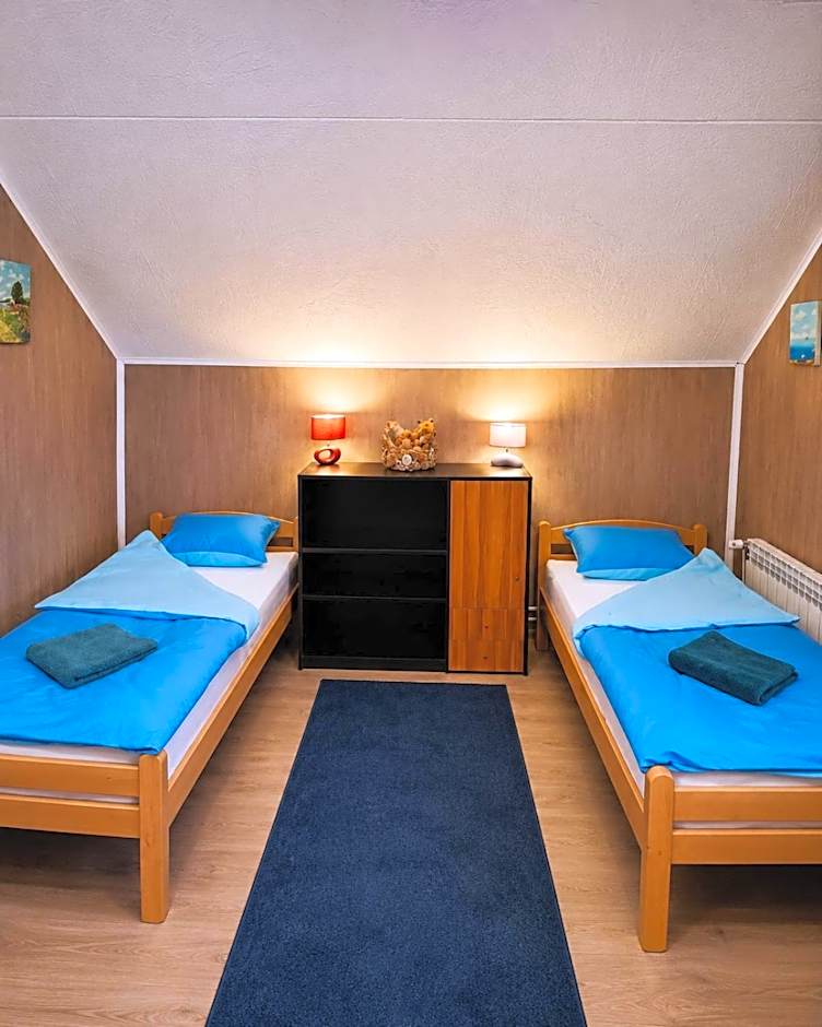 Photo 1 of 3 of Quadruple Room