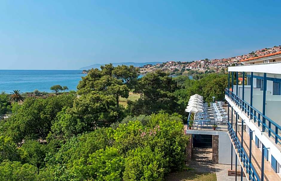 Delfinia Hotel & Bungalows