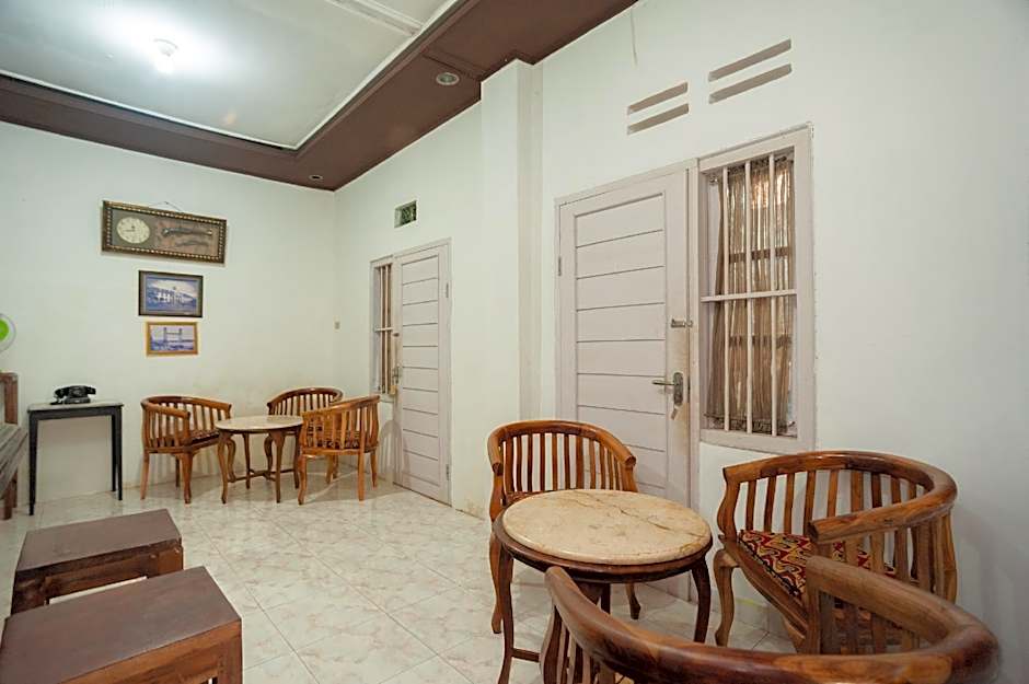 RedDoorz Syariah @ Jalan KH. Mas Mansur Lampung