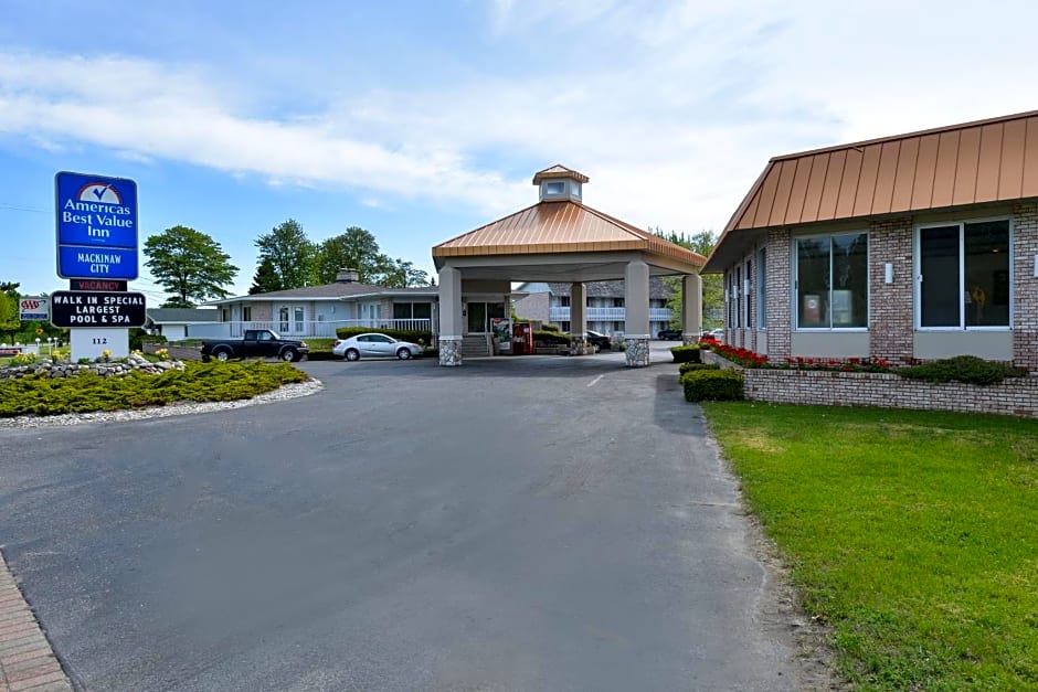 Americas Best Value Inn Mackinaw City