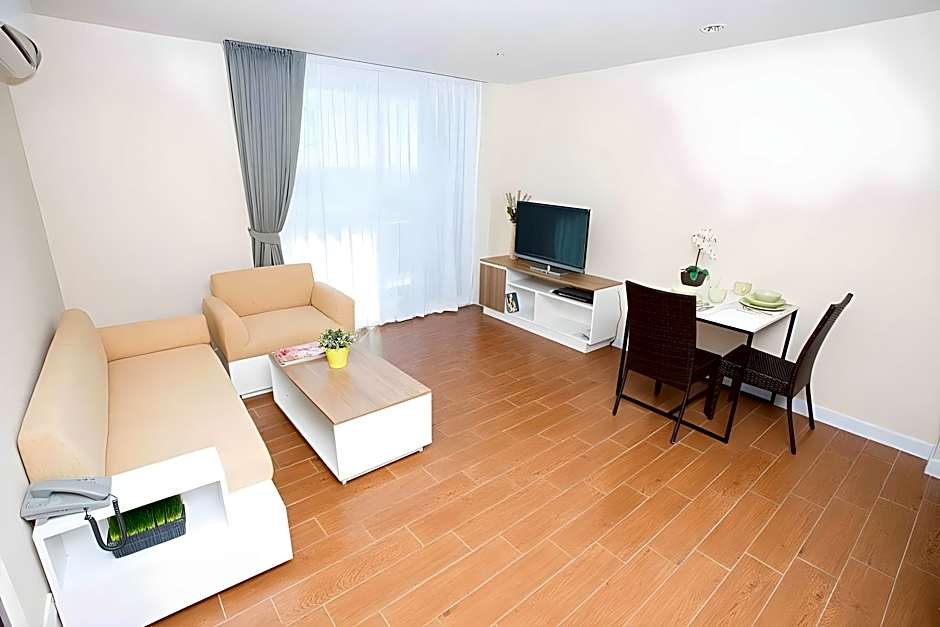 Bbg Seaside Luxurious Service Apartment