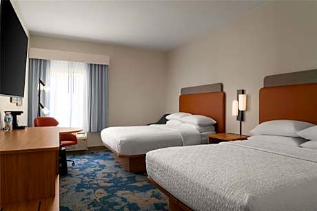 Queen Room with Two Queen Beds (4 Adults)