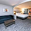 Holiday Inn Express and Suites Urbandale Des Moines By IHG