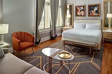 Tremont Jr King Suite, Junior Suite, 1 King, Sofa Bed