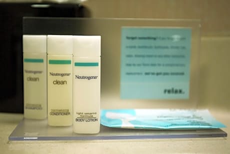 2 Queen Beds Nonsmoking