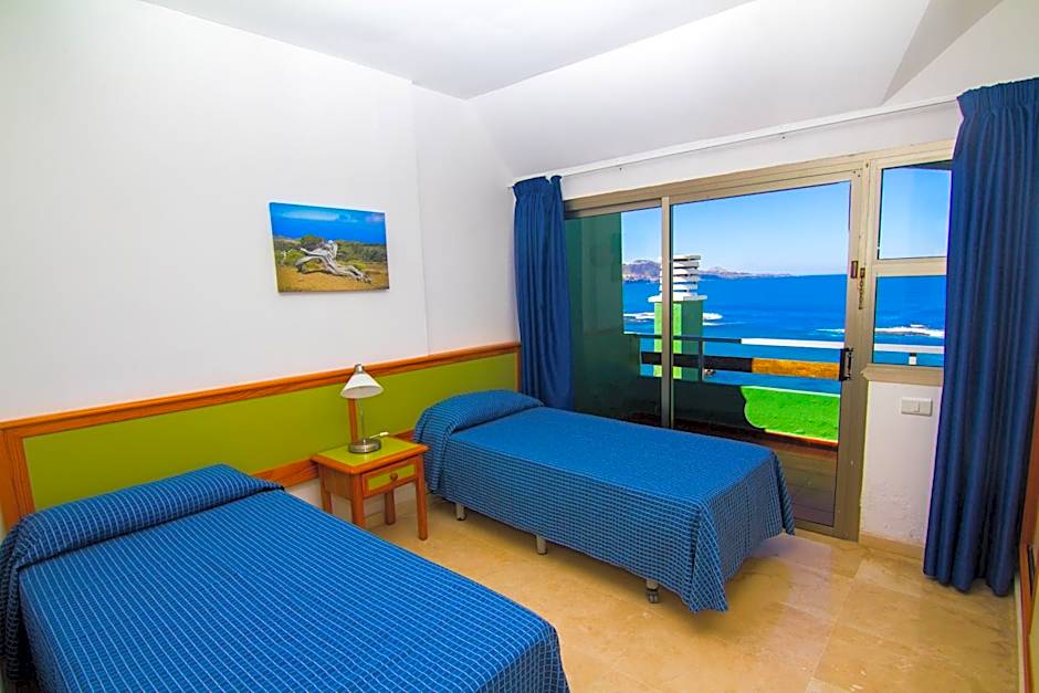 Photo 1 of 15 of Apartment, Sea View