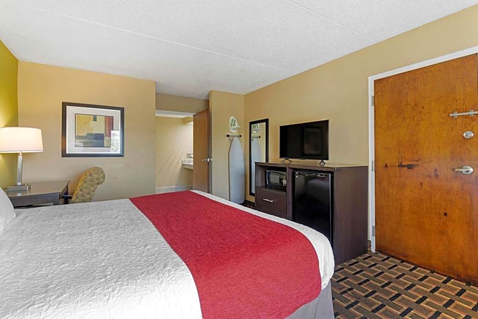 SureStay Hotel by Best Western Lenoir City
