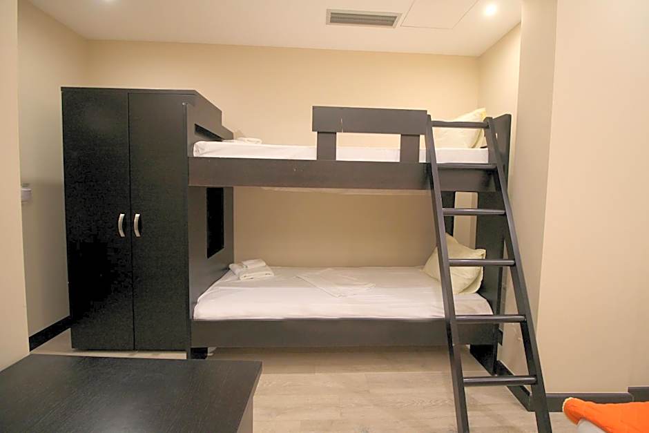Hotel Strora