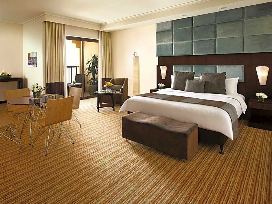 Traders Hotel, Abu Dhabi