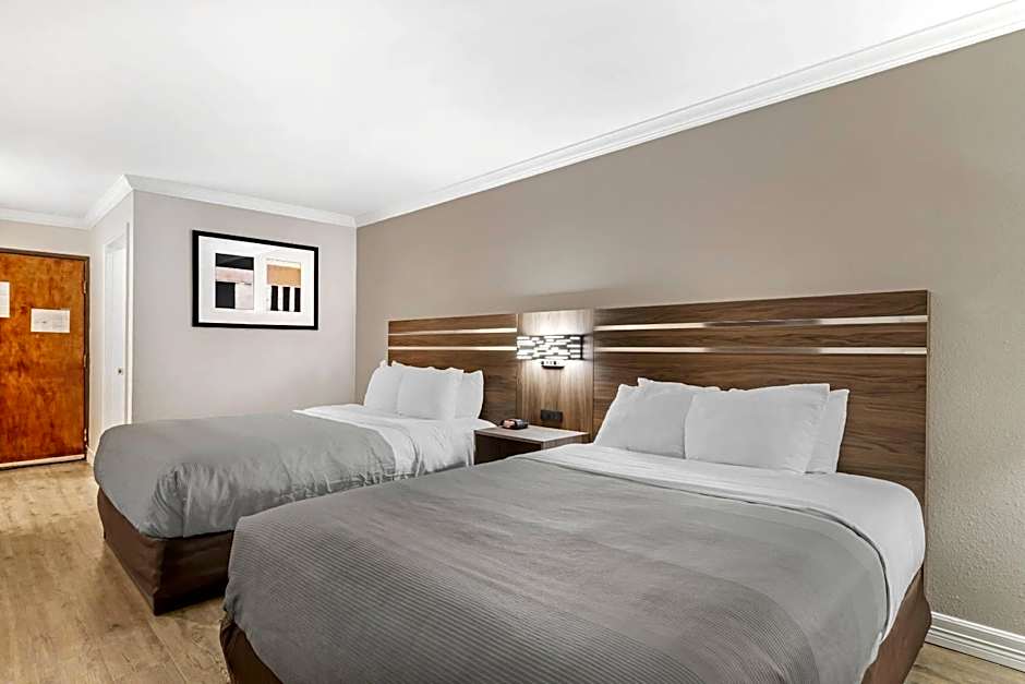 Quality Inn & Suites Beaumont