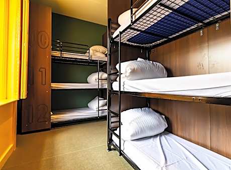 Bed in 9-Bed Mixed Dormitory Room
