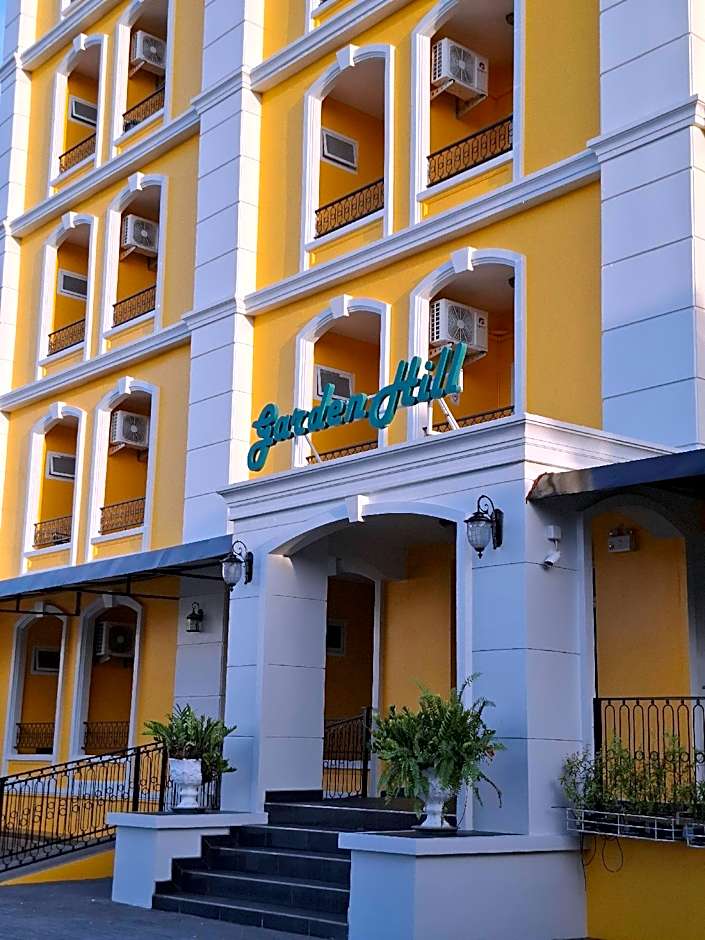Garden Hill Hotel