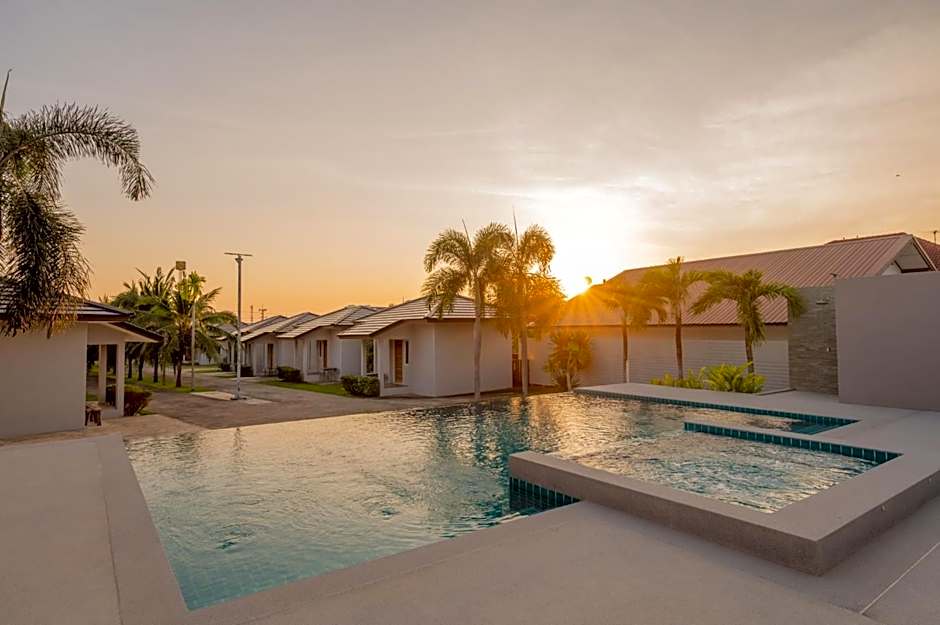 AKARD Private Villas Sattahip