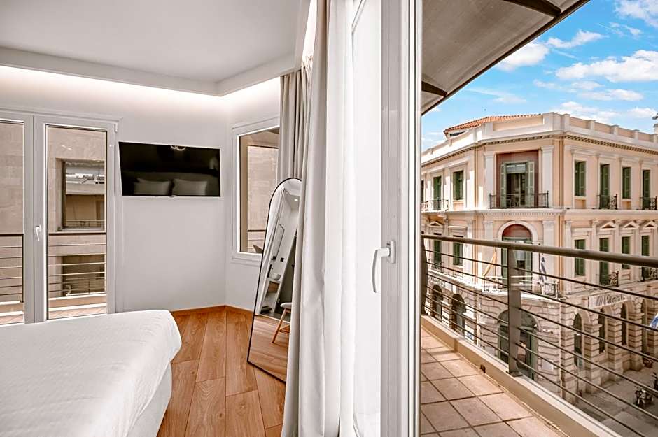 Plānis Str Urban Suites by Semavί