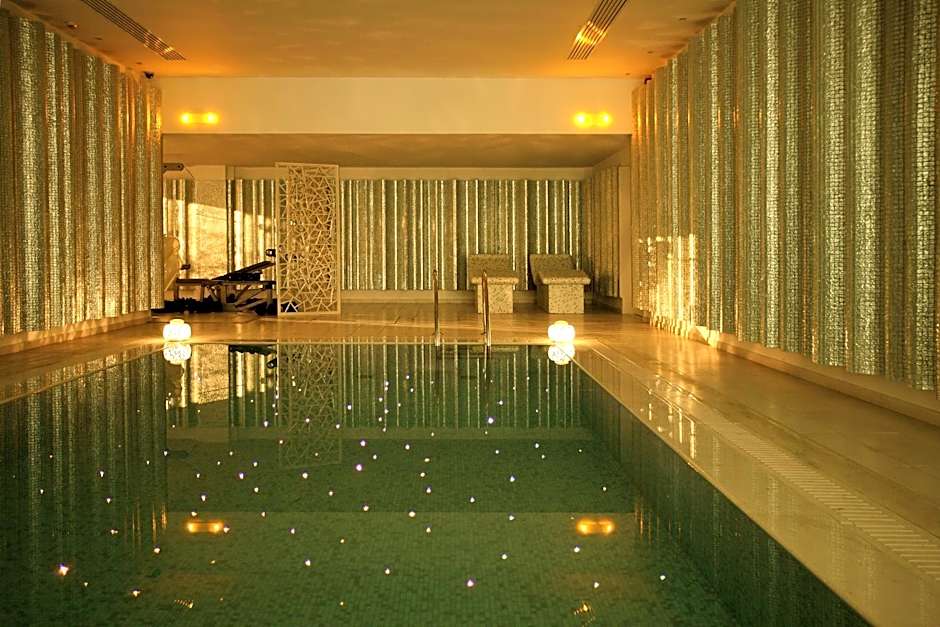 Salvator Villas & Spa Hotel