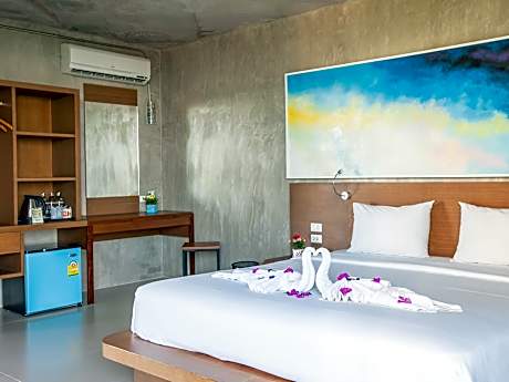 Luxury Premier Garden View Room