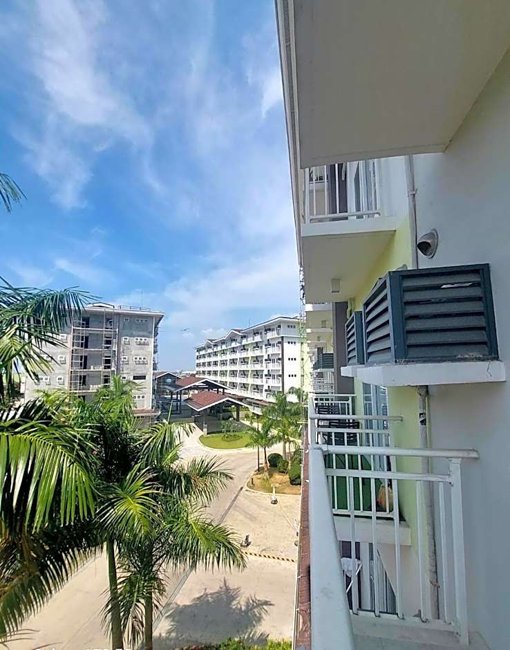 ANIA CONDO STAY