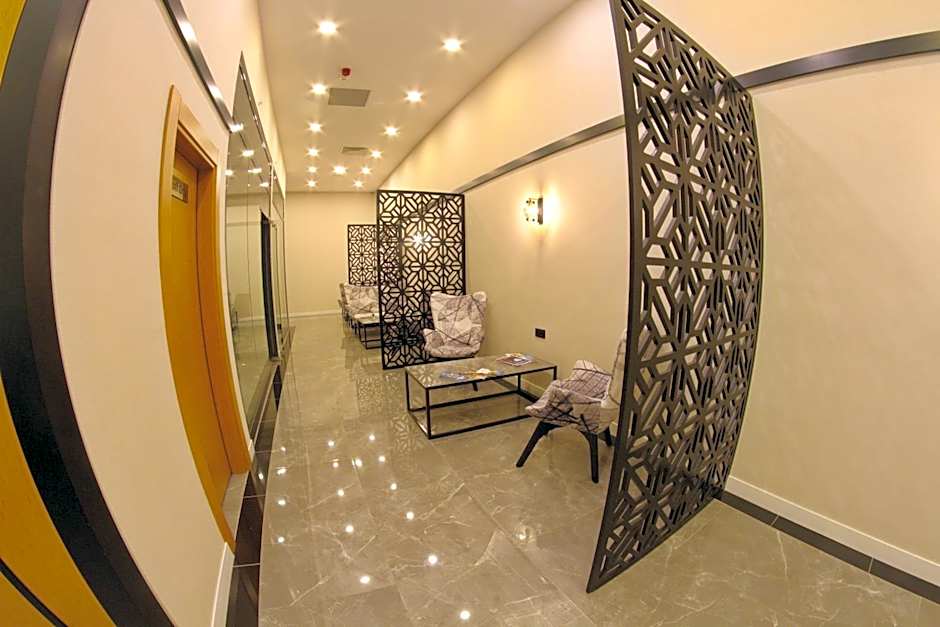 Roof 264 Hotel & Suites