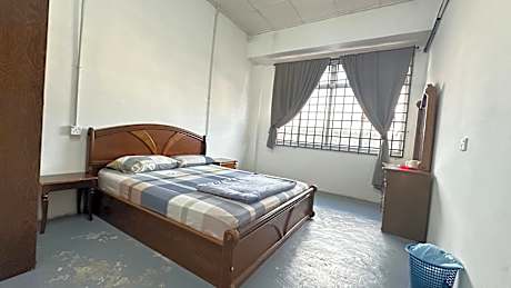 Triple Room with Shared Bathroom