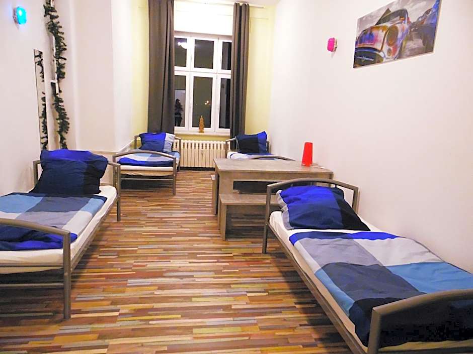 Hostel 199