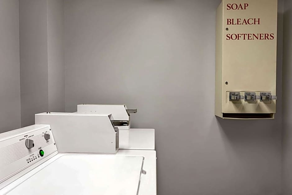 Baymont by Wyndham Springfield I-44