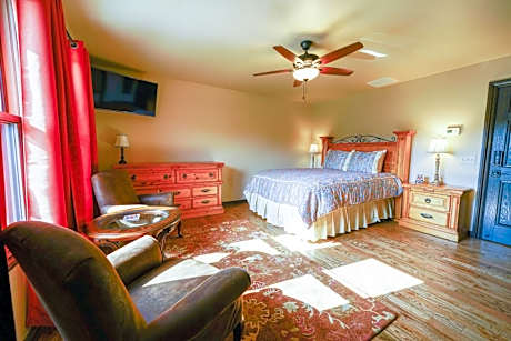 Deluxe Queen Room