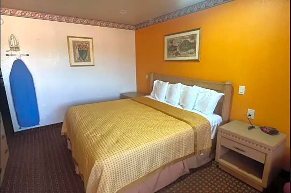 Photo 1 of 1 of 1 King Bed, Accessible