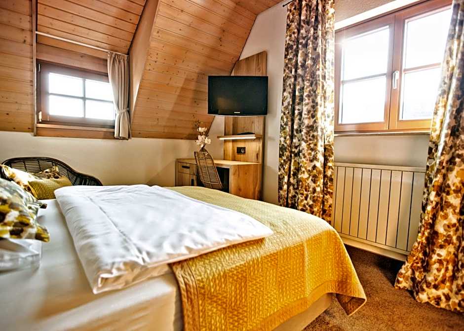 Historisches Gasthaus Hotel Hirschen Horn