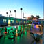 Banana Bungalow Hollywood Hotel & Hostel