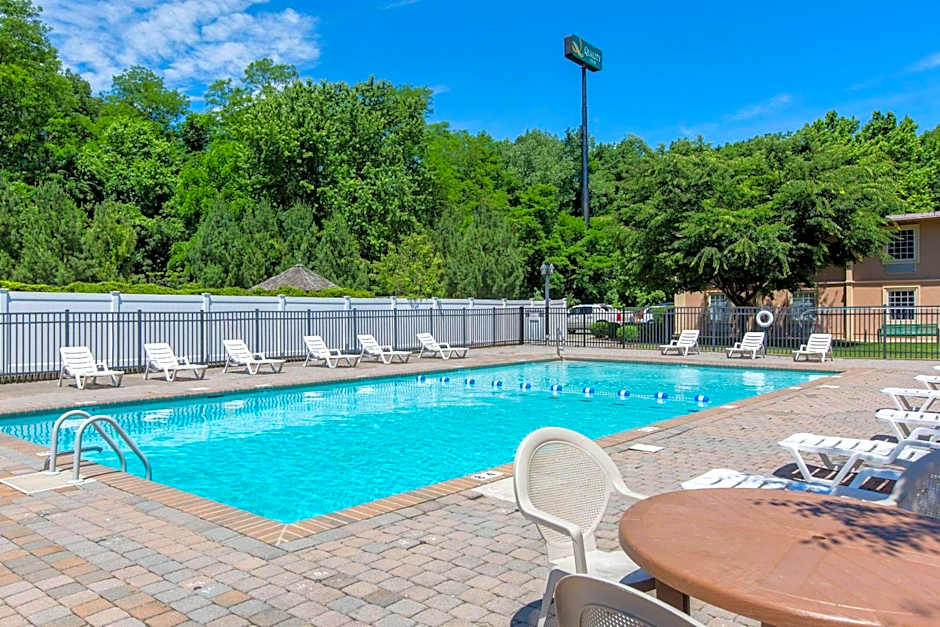 Quality Inn Ledgewood