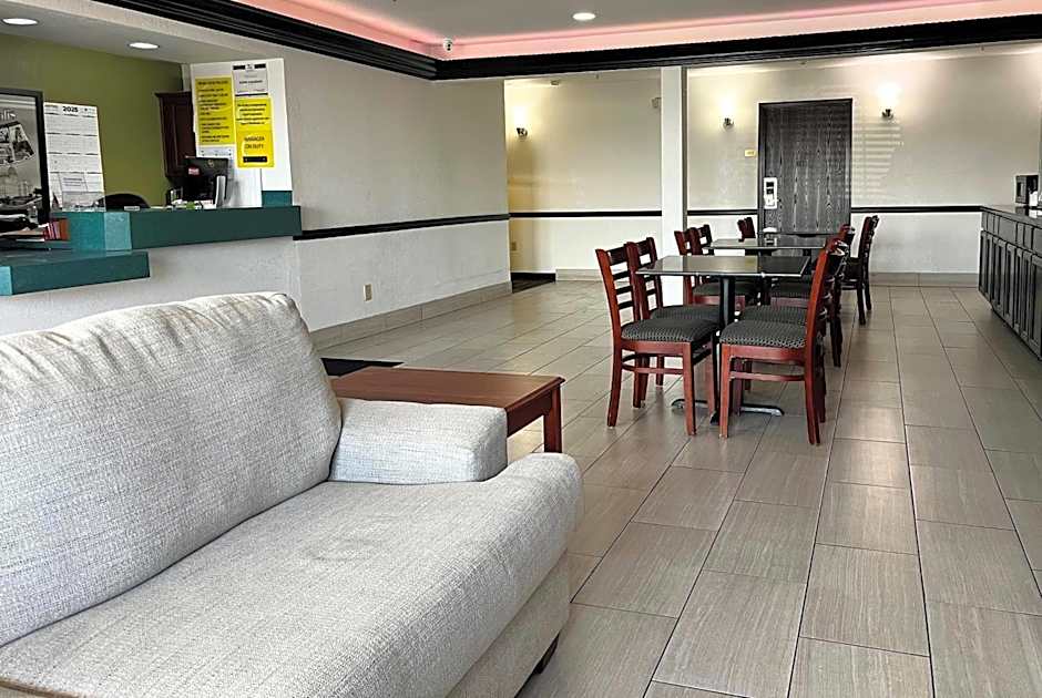 Super 8 by Wyndham Madison IN