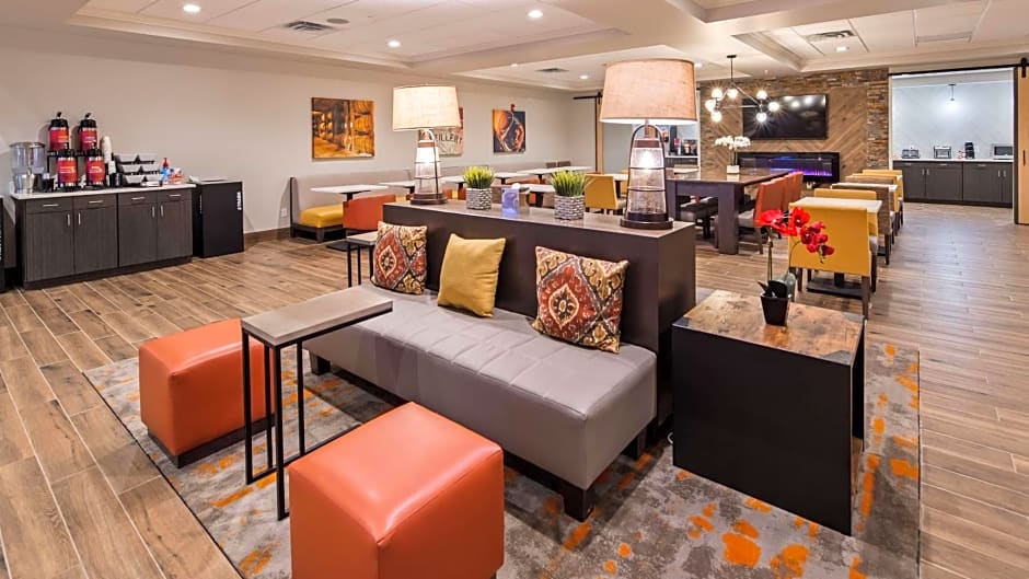 Best Western Plus Elizabethtown Inn & Suites