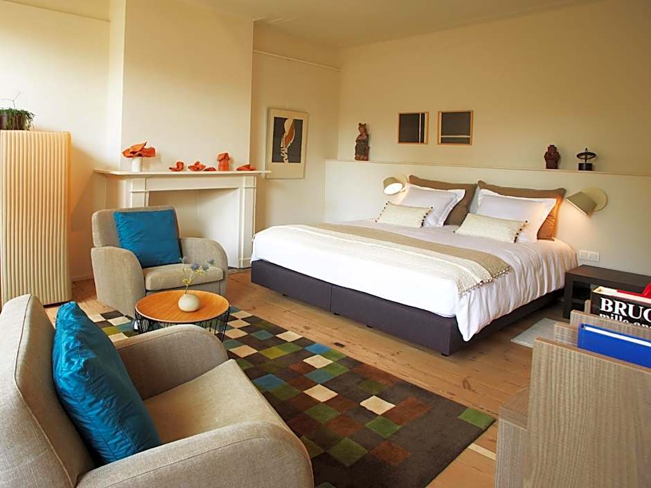 B&B Alphabet - Luxury Guesthouse and Art Gallery