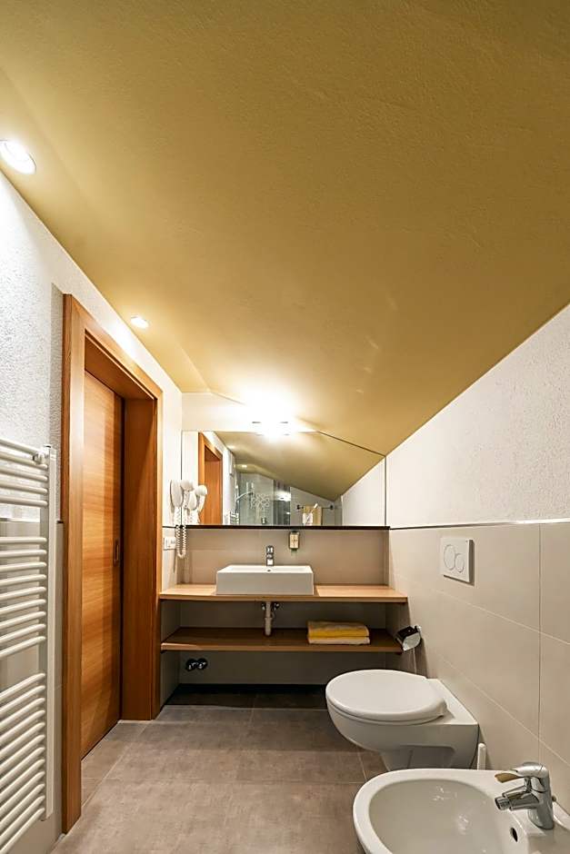 JOHAN - Rooms & Breakfast Merano