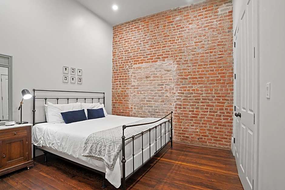 4br Gem On Gravier Close To Dining & Souvenirs