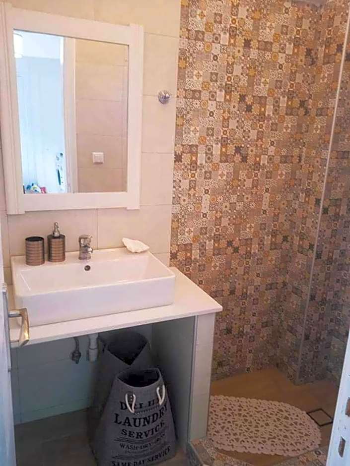 Kalymnos Platy Gialos Mousellis Makis Apartments