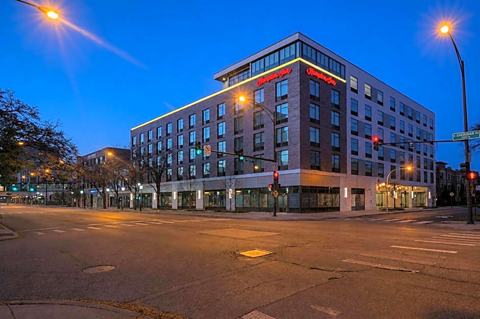 Hampton Inn Chicago North/Loyola Station
