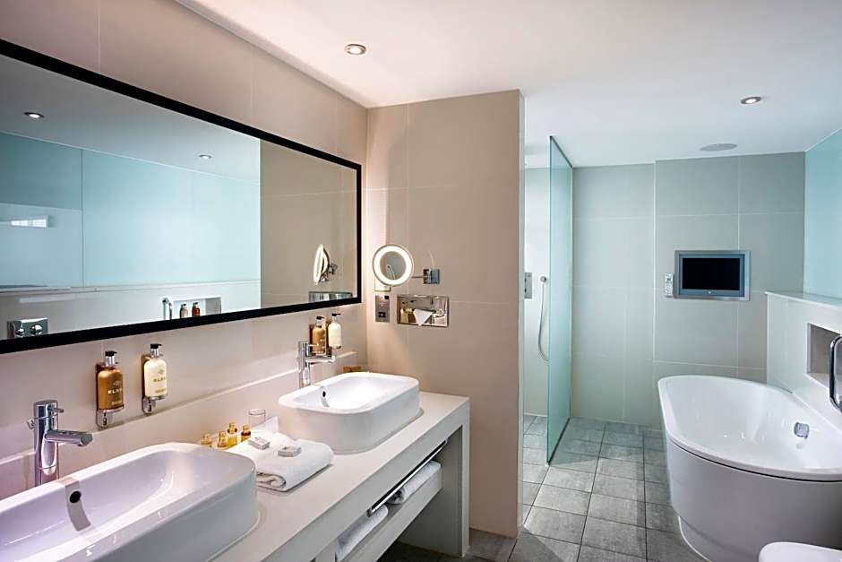 Holiday Inn Bristol City Centre By IHG