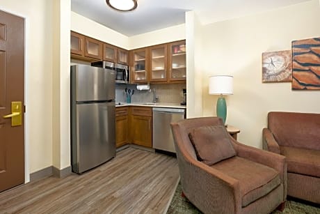 Suite Capacity 6 Two Bedrooms