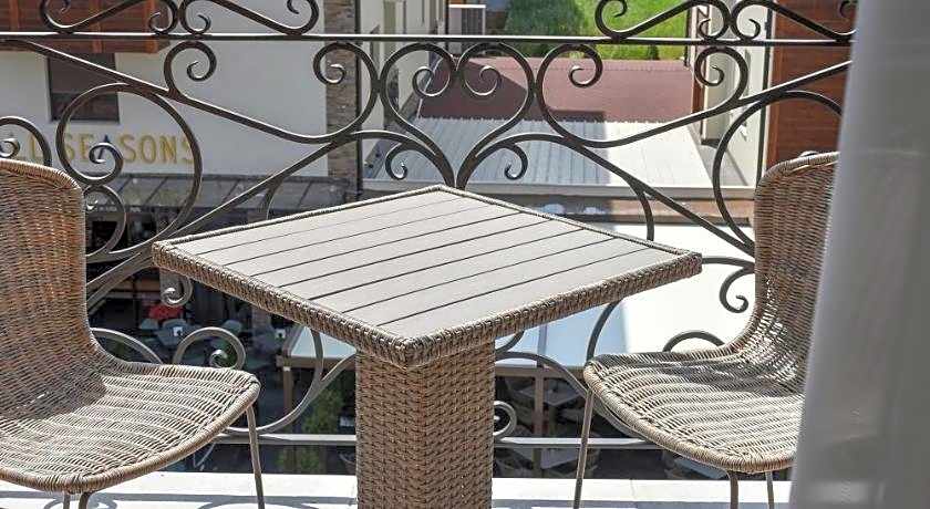 All Seasons Residence