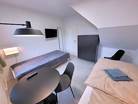 Standard Twin Room with Shared Bathroom
