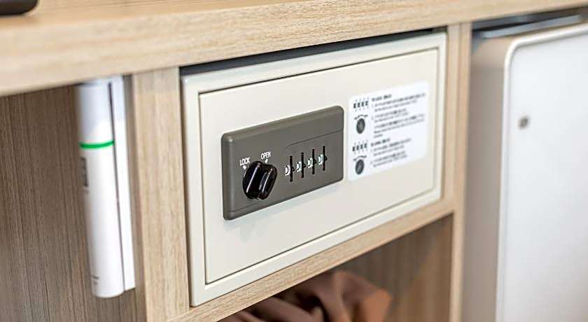 Meitetsu Inn Shinosaka-Station East Gate