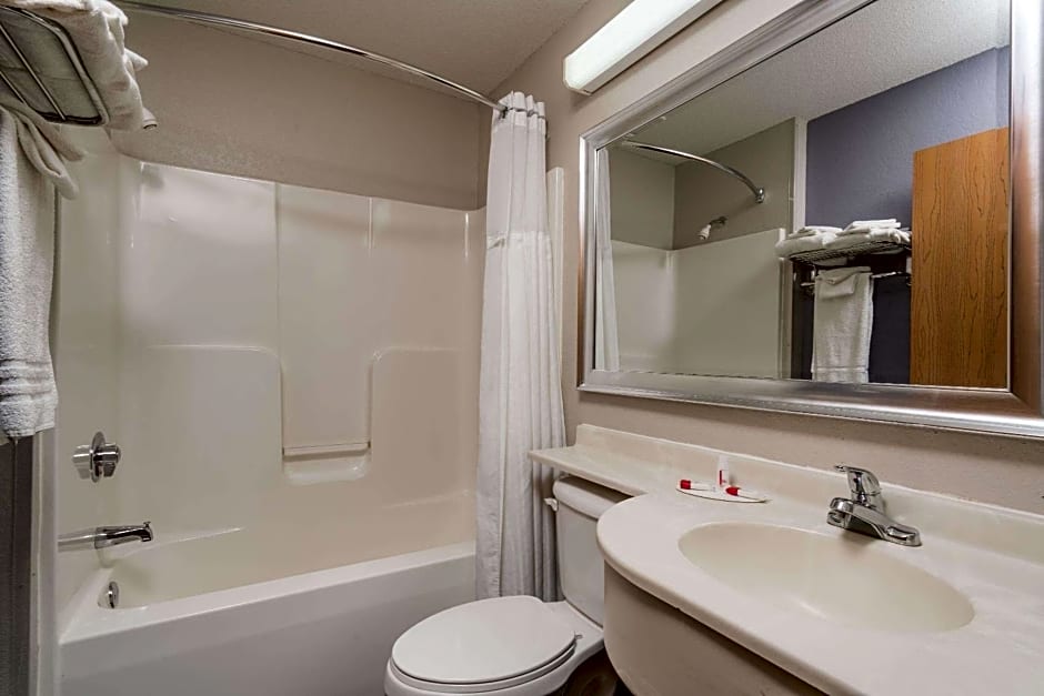 Microtel Inn & Suites By Wyndham Springfield