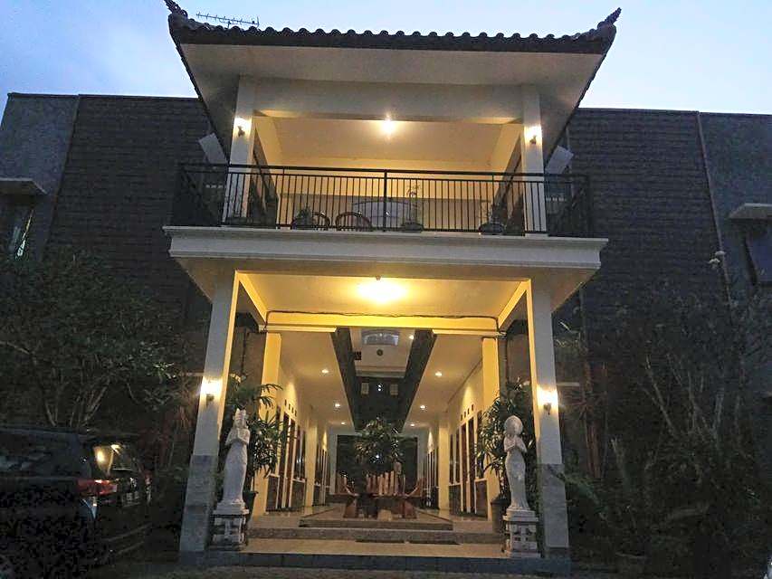Baliku Guest House – Malang, MO